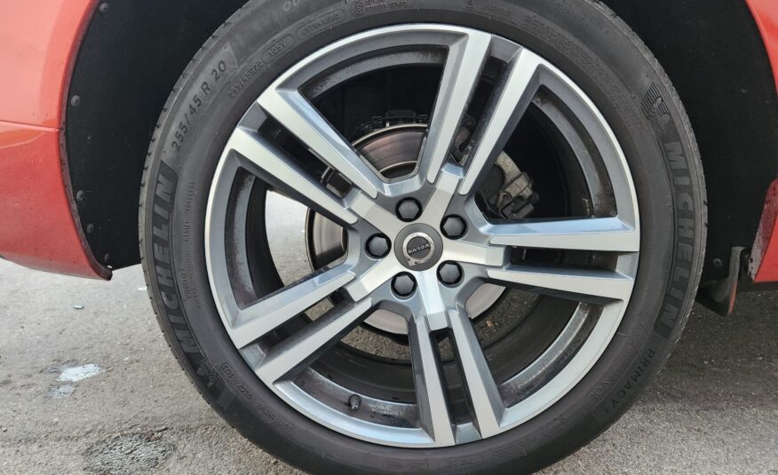 VOLVO XC60 2.0 D4