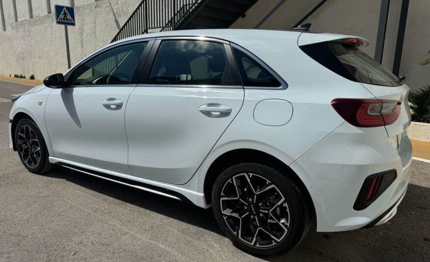 KIA ceed GT LINE