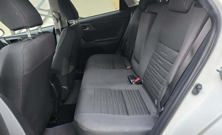 TOYOTA Auris TOURING
