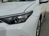 TOYOTA Auris TOURING