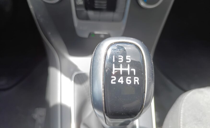 VOLVO V40 CROSS COUNTRY