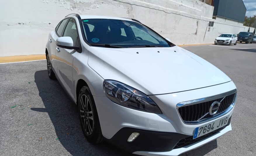 VOLVO V40 CROSS COUNTRY