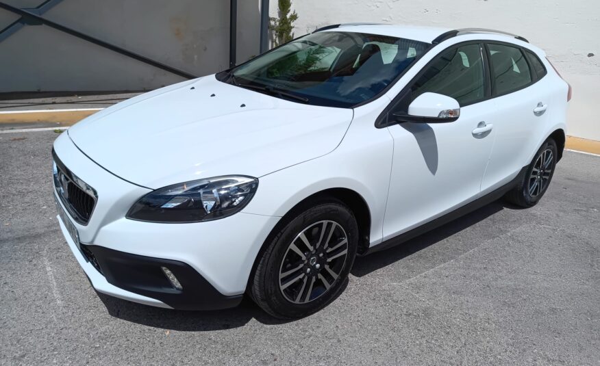 VOLVO V40 CROSS COUNTRY