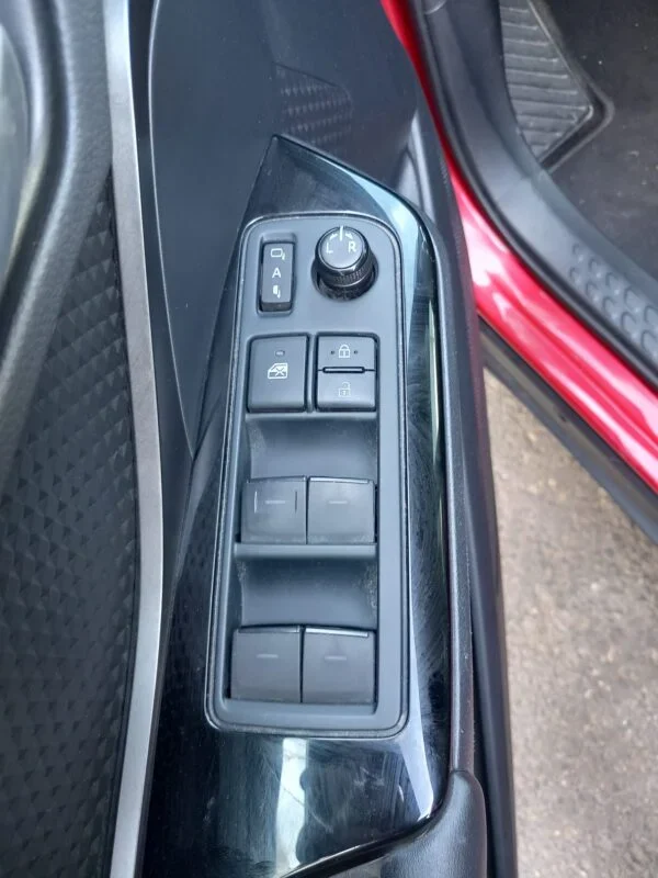 TOYOTA C-HR 1.8 125H