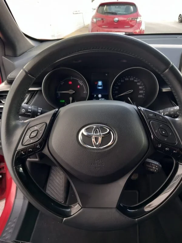 TOYOTA C-HR 1.8 125H