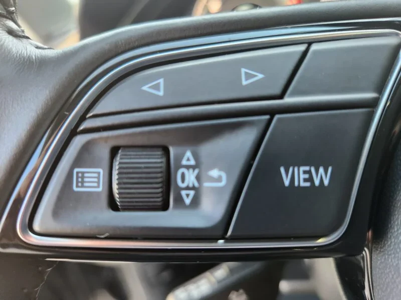 AUDI A4 AVANT 30 TDI S TRONIC