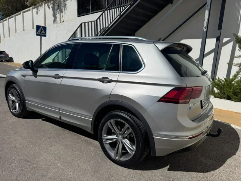 VOLKSWAGEN TIGUAN SPORT 2.0 TDI 150 cv DSG