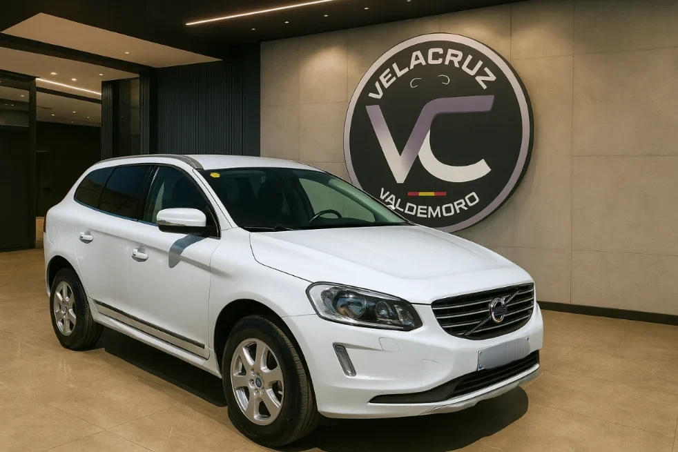 VOLVO XC60 2.0 D3 MOMENTUM AUTO