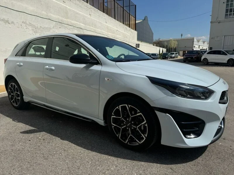 KIA CEED GT LINE