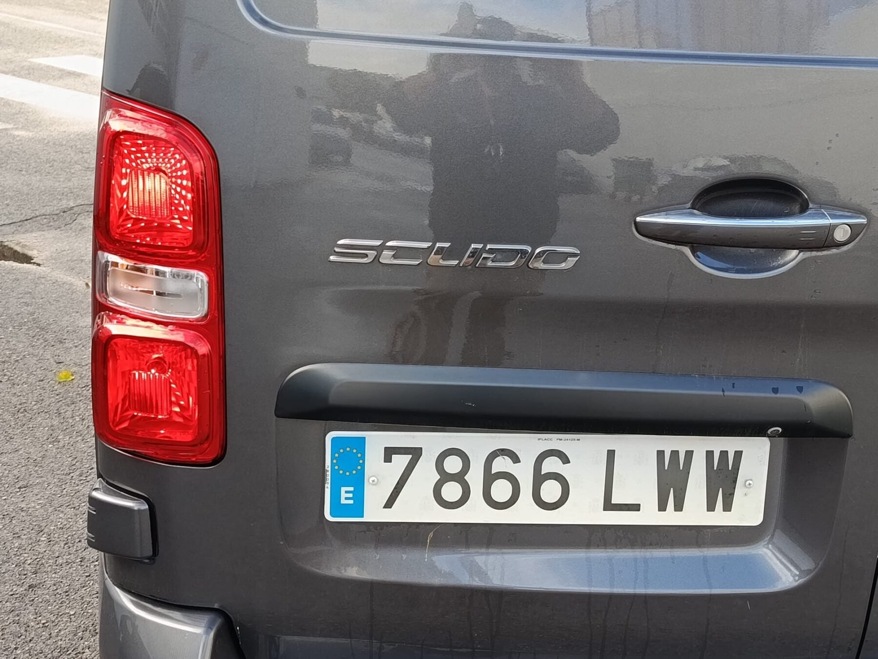 FIAT Furgon L2 145cv AT8 Lounge