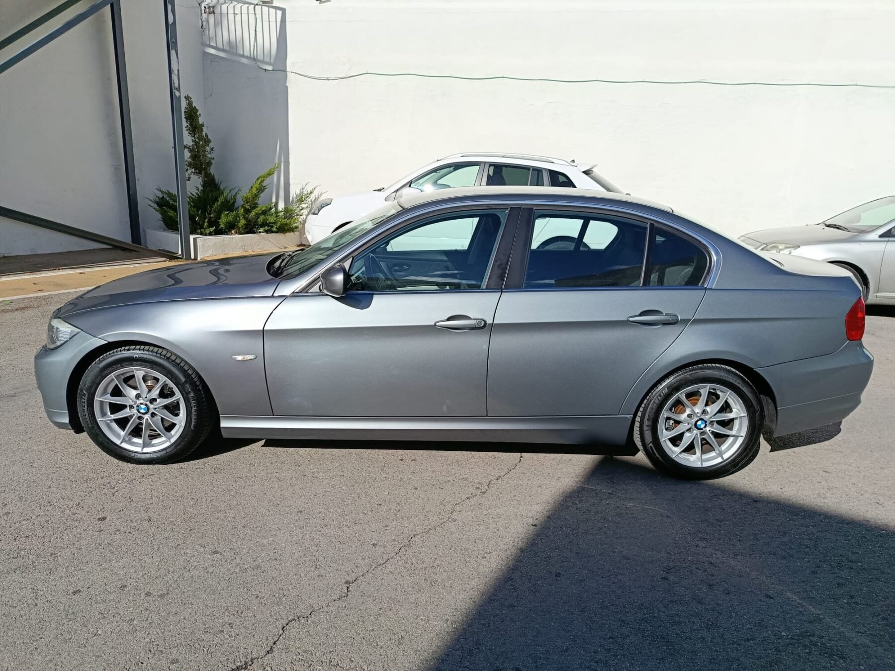BMW Serie 3 318i E90