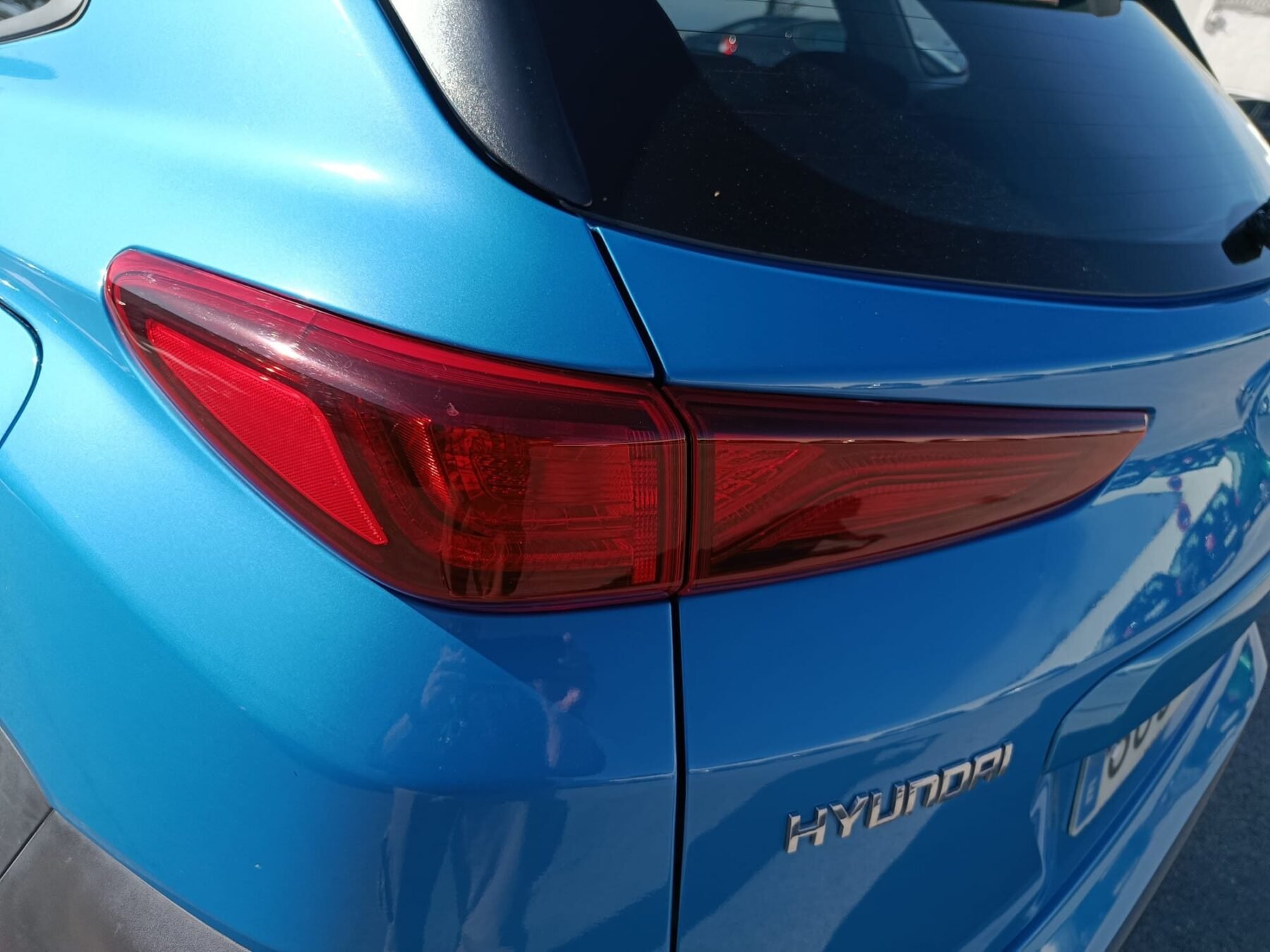 HYUNDAI KONA 1.6 GDI HEV Style Sky DCT
