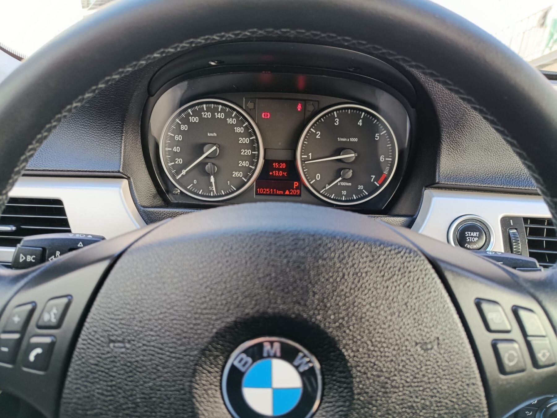 BMW Serie 3 318i E90