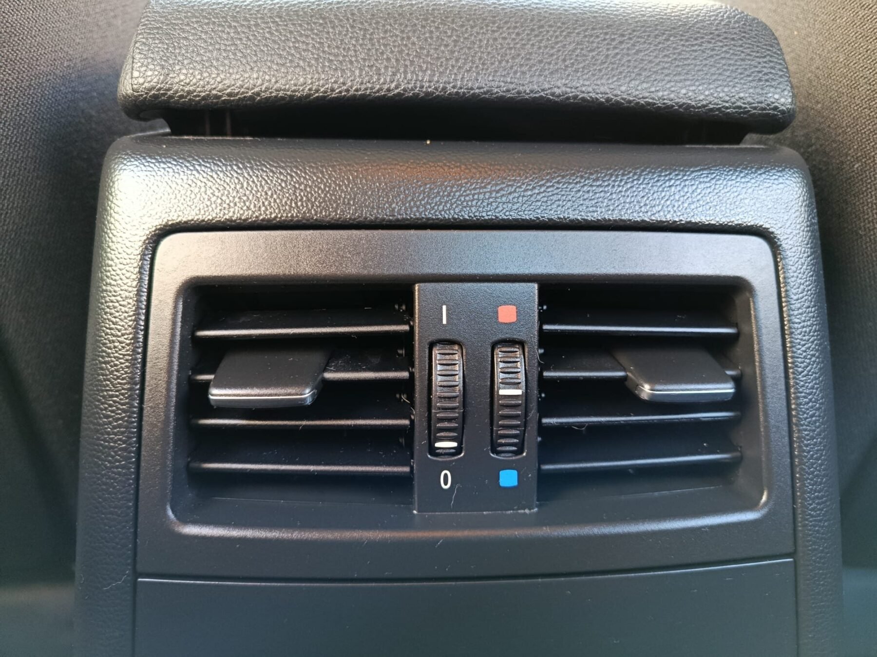 BMW Serie 3 318i E90