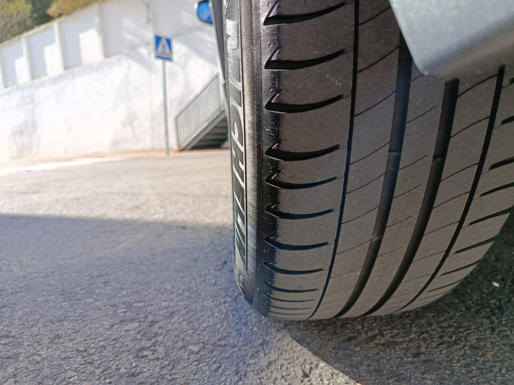 BMW Serie 3 318i E90