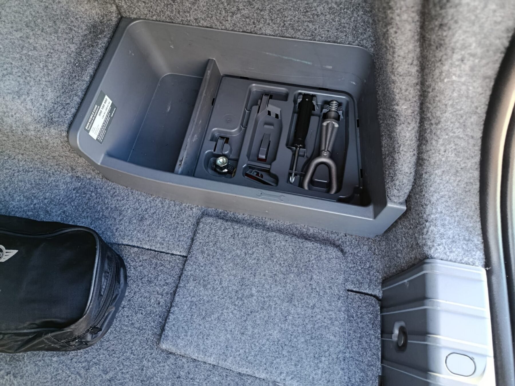 BMW Serie 3 318i E90