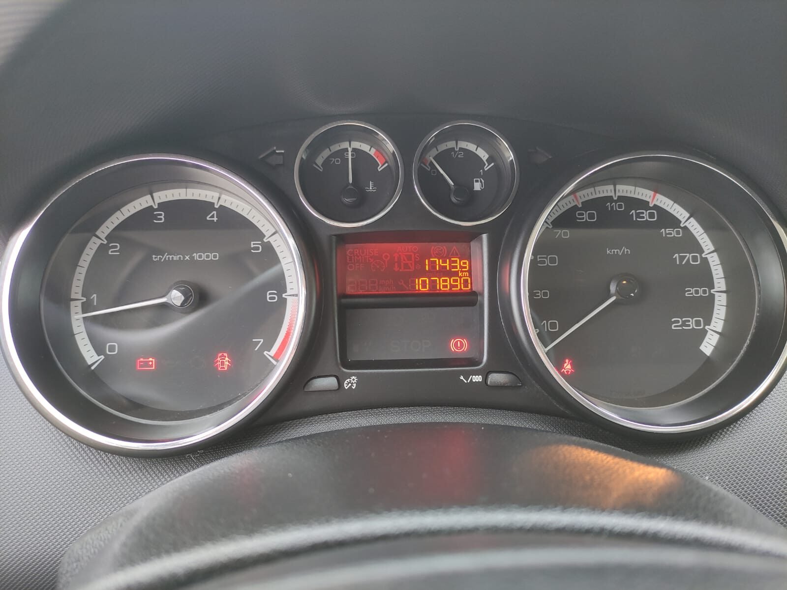 PEUGEOT 308 Active 1.6 VTi 120