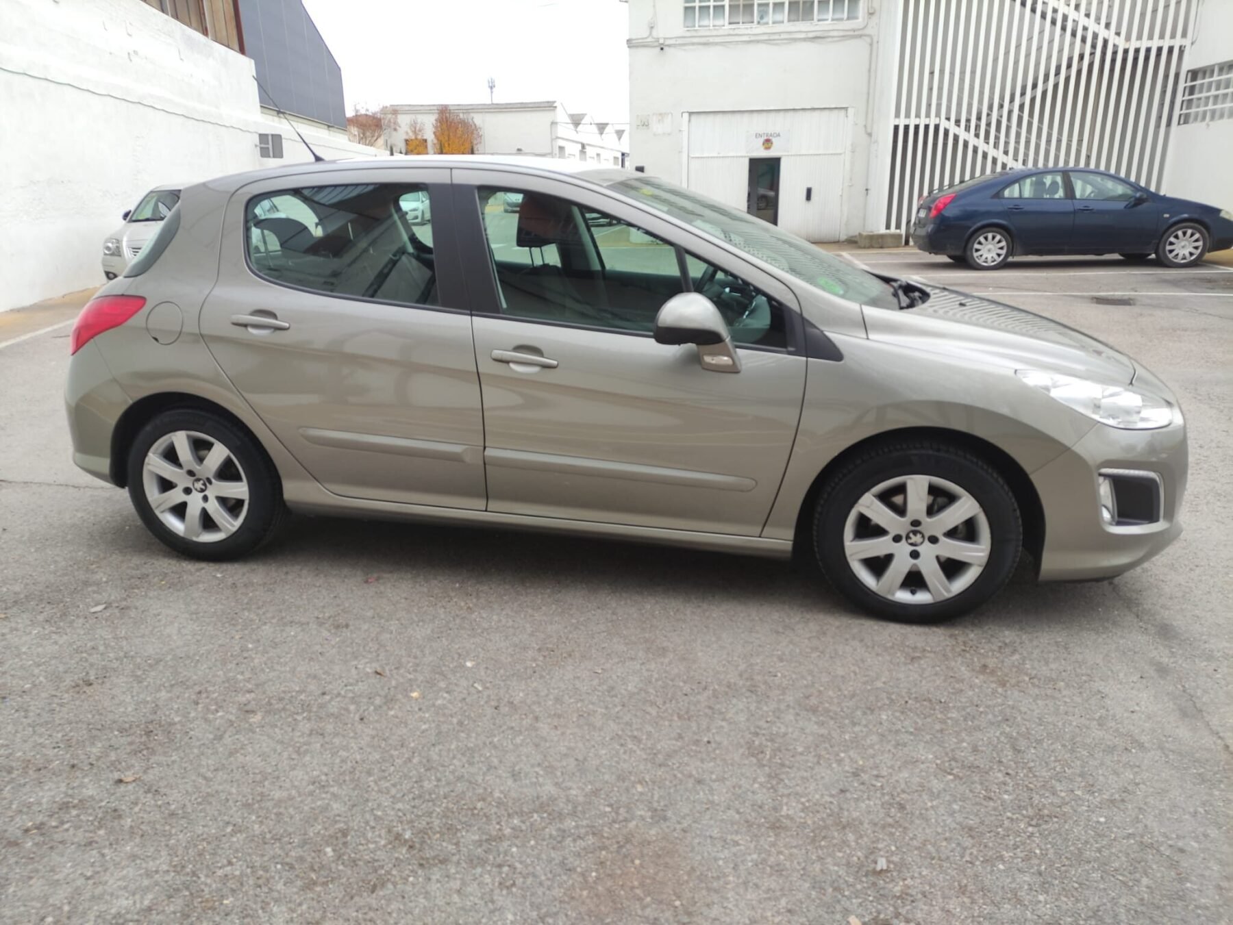 PEUGEOT 308 Active 1.6 VTi 120