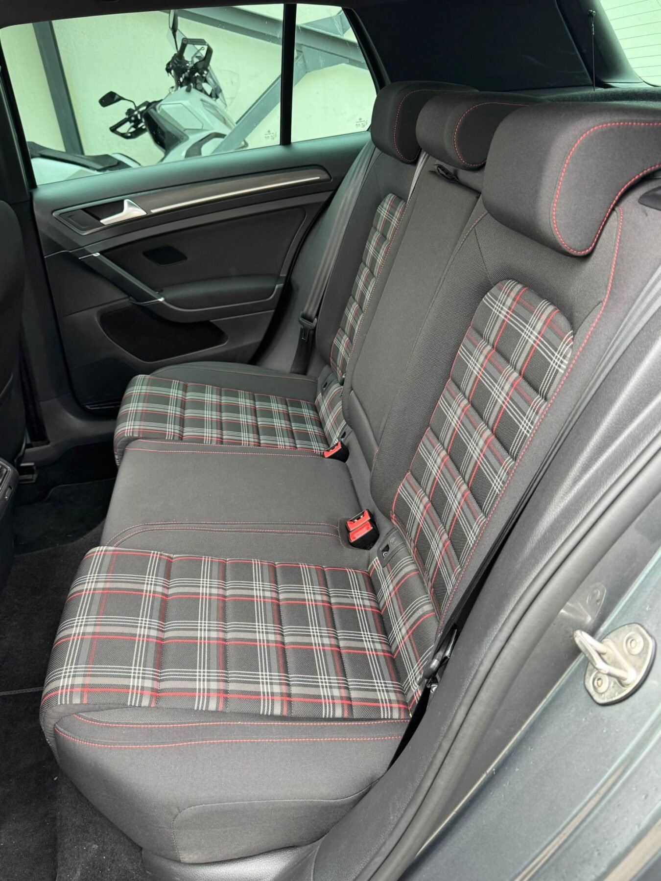 VOLKSWAGEN GOLF GTI Performance 2.0 TSI 180kW 245CV