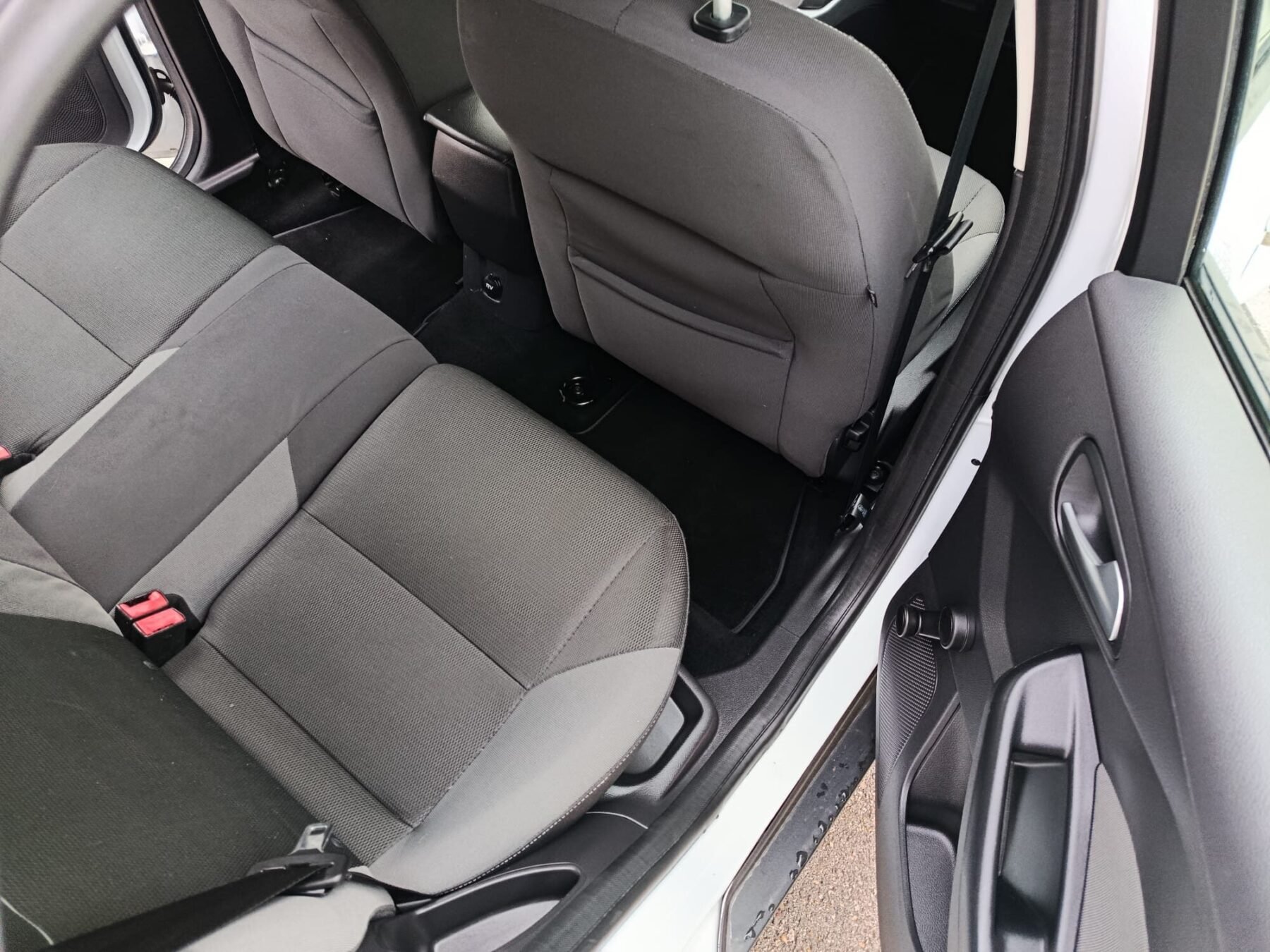 FORD 1.6 TDCi 115cv Trend