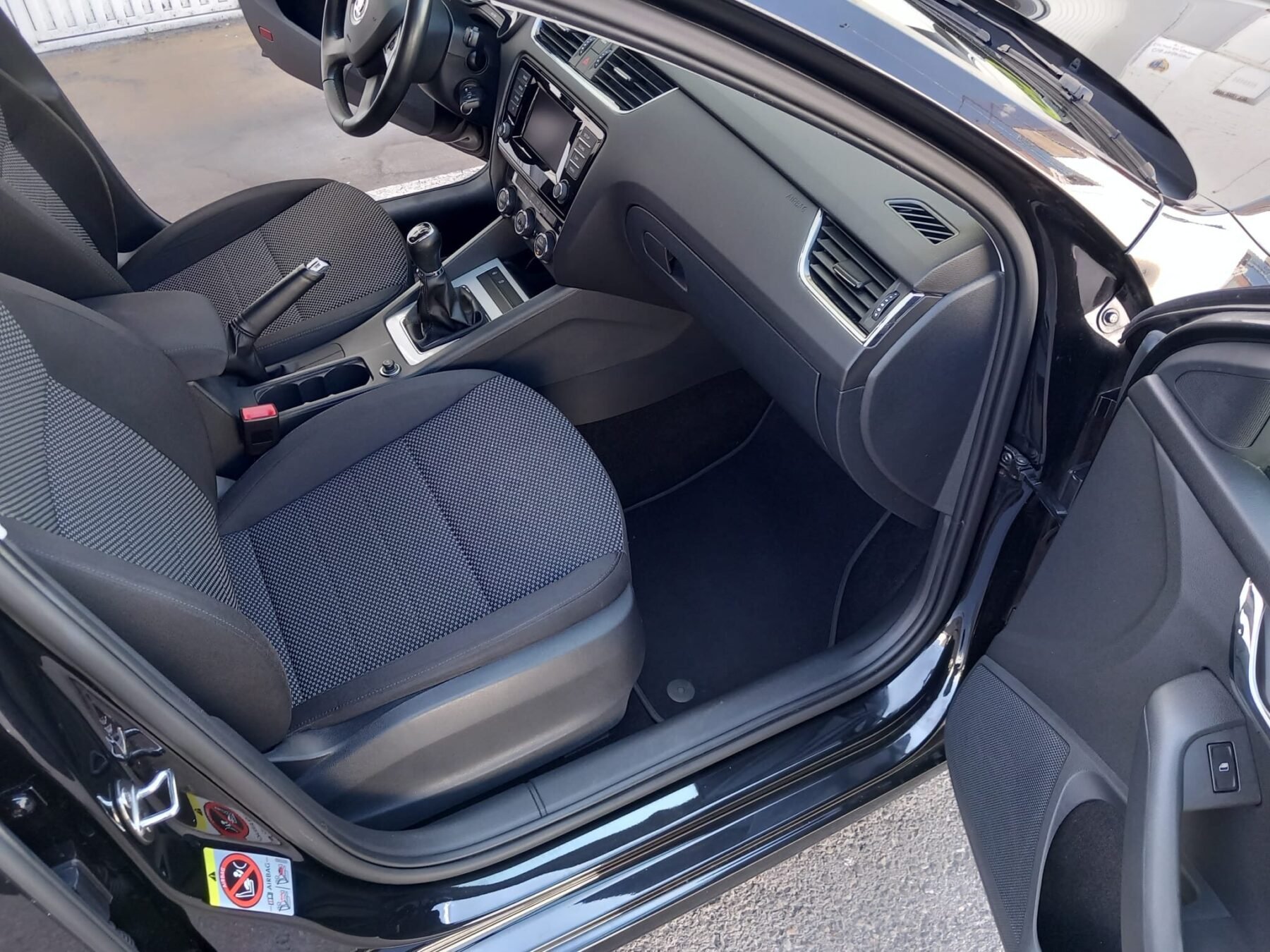 SKODA OCTAVIA 1.6 TDI CR 105cv AMBITION