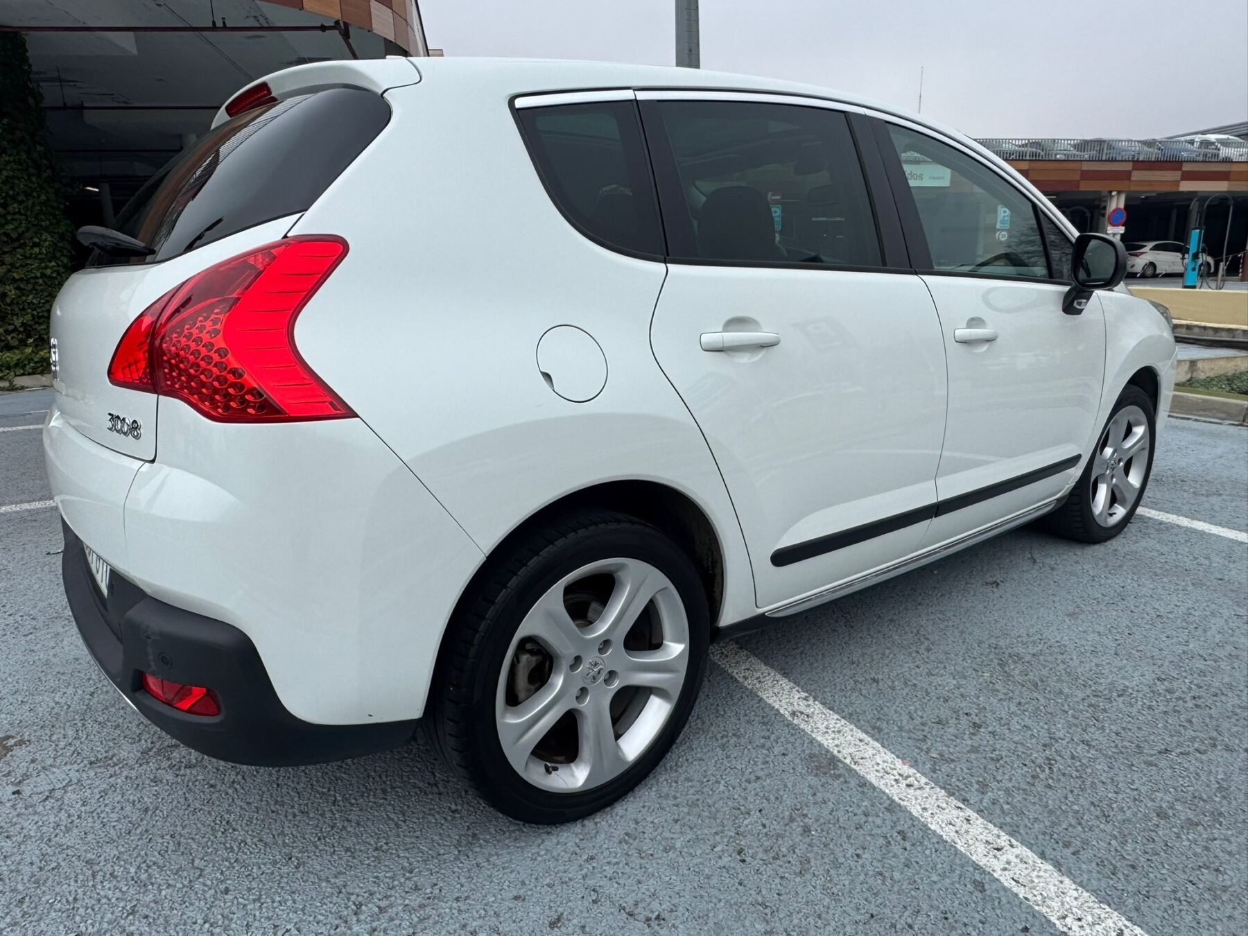 PEUGEOT 3008 Sport Pack 1.6 THP