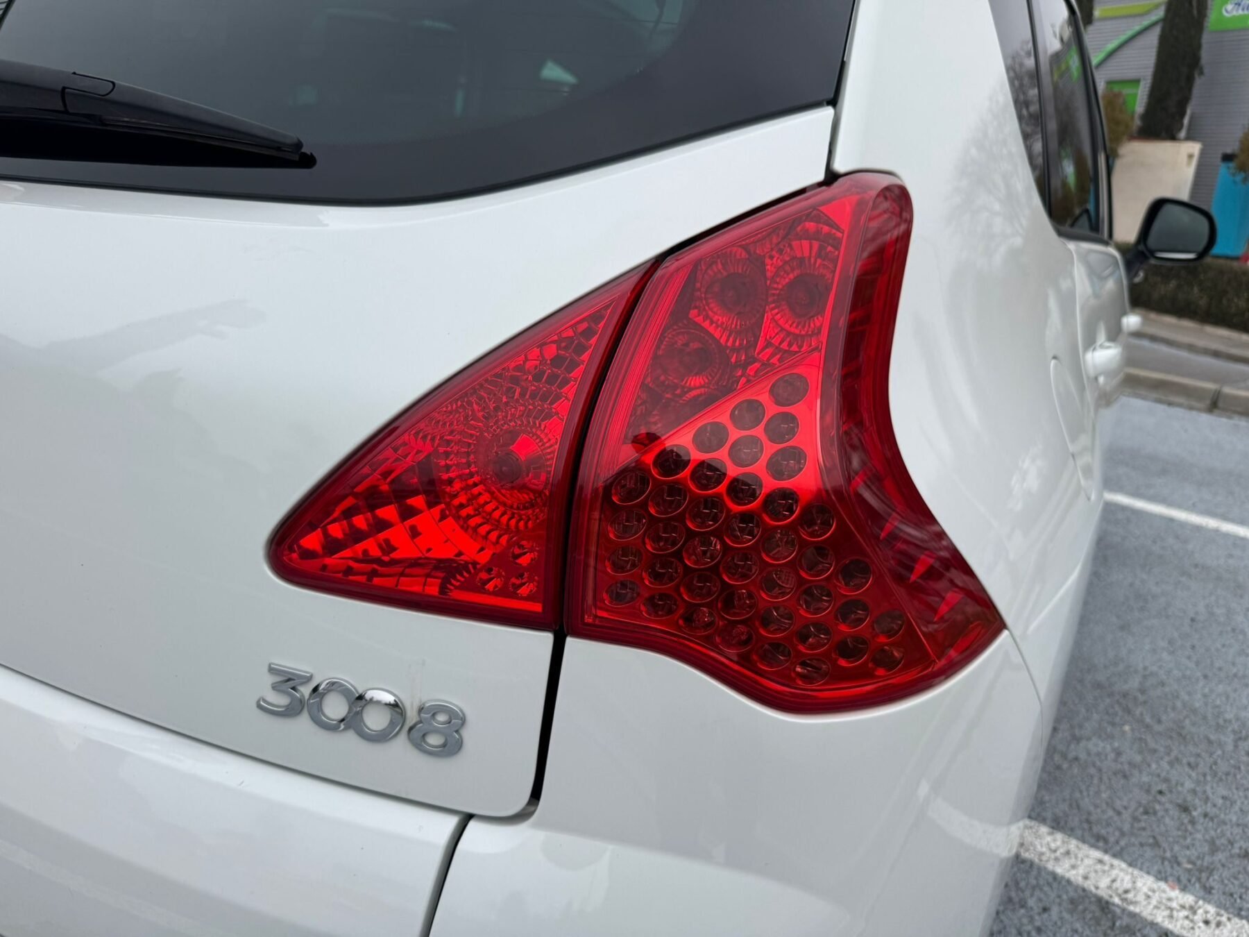 PEUGEOT 3008 Sport Pack 1.6 THP