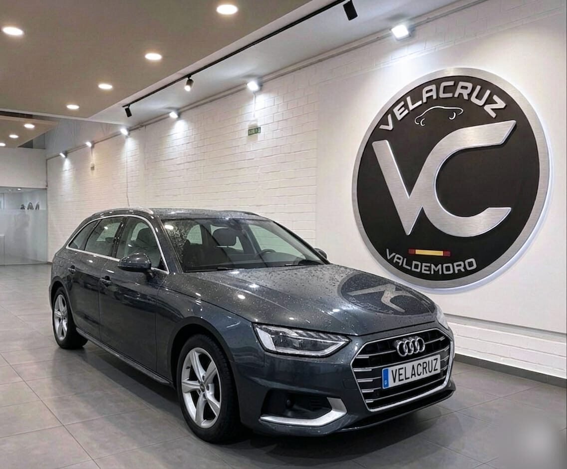 AUDI A4 AVANT 30 TDI S TRONIC