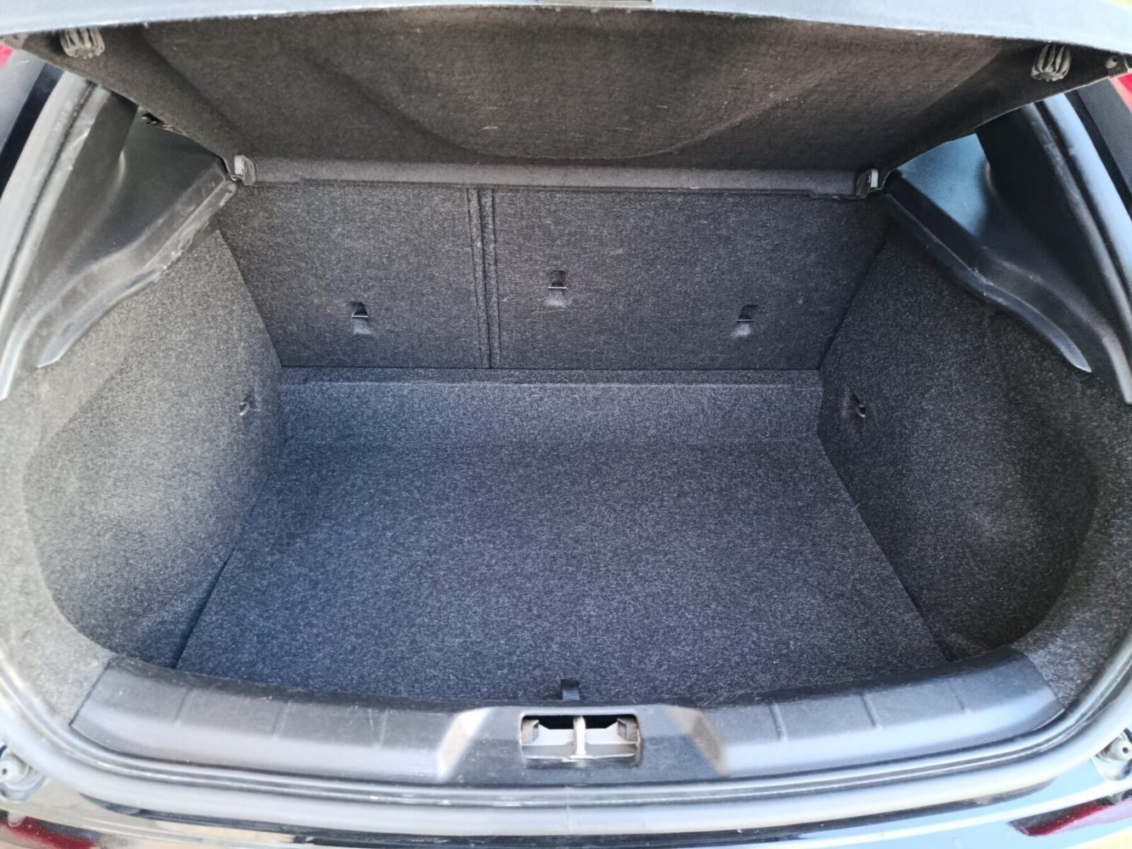 VOLVO V40 2.0 D2