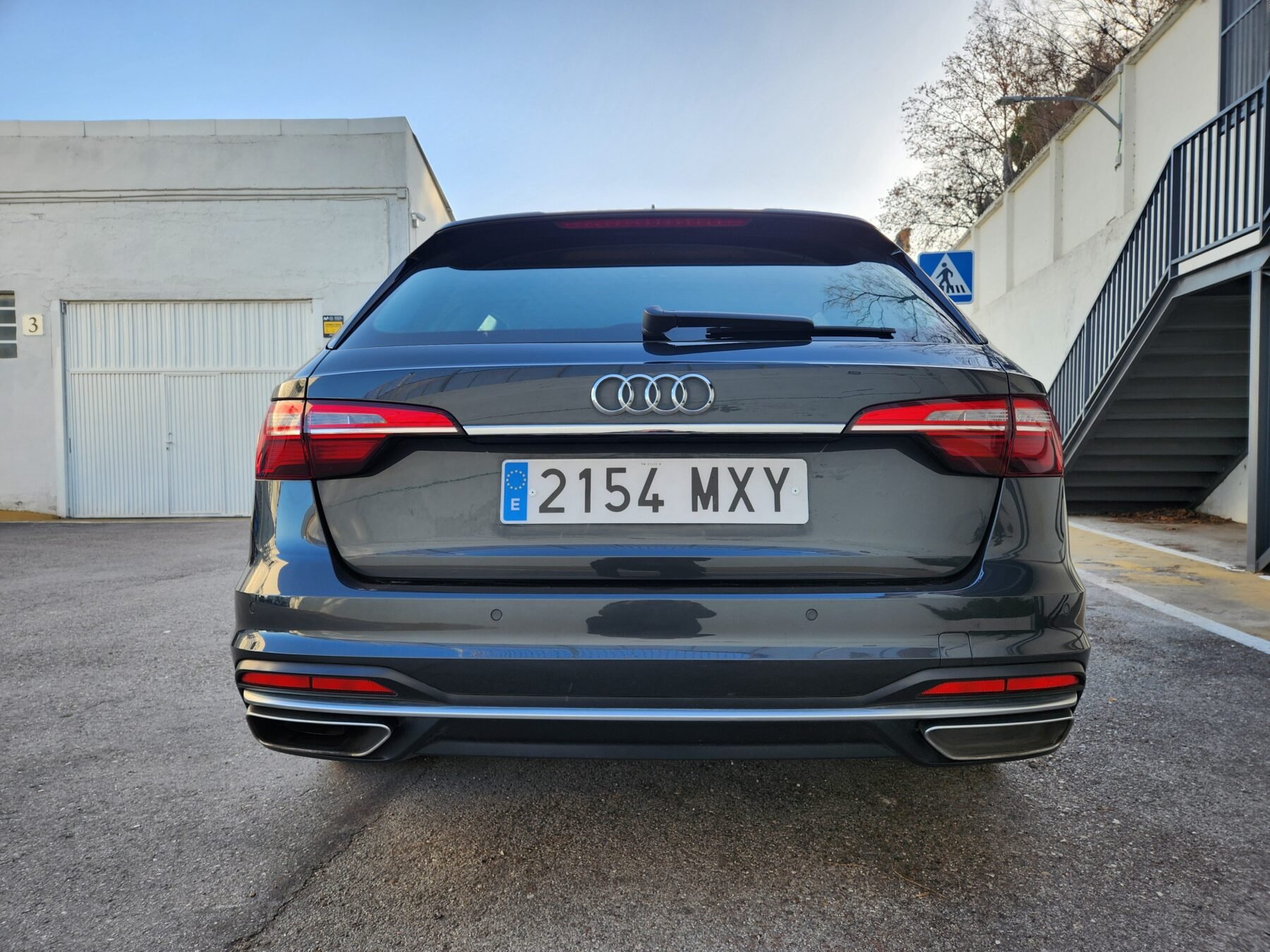 AUDI A4 AVANT 30 TDI S TRONIC