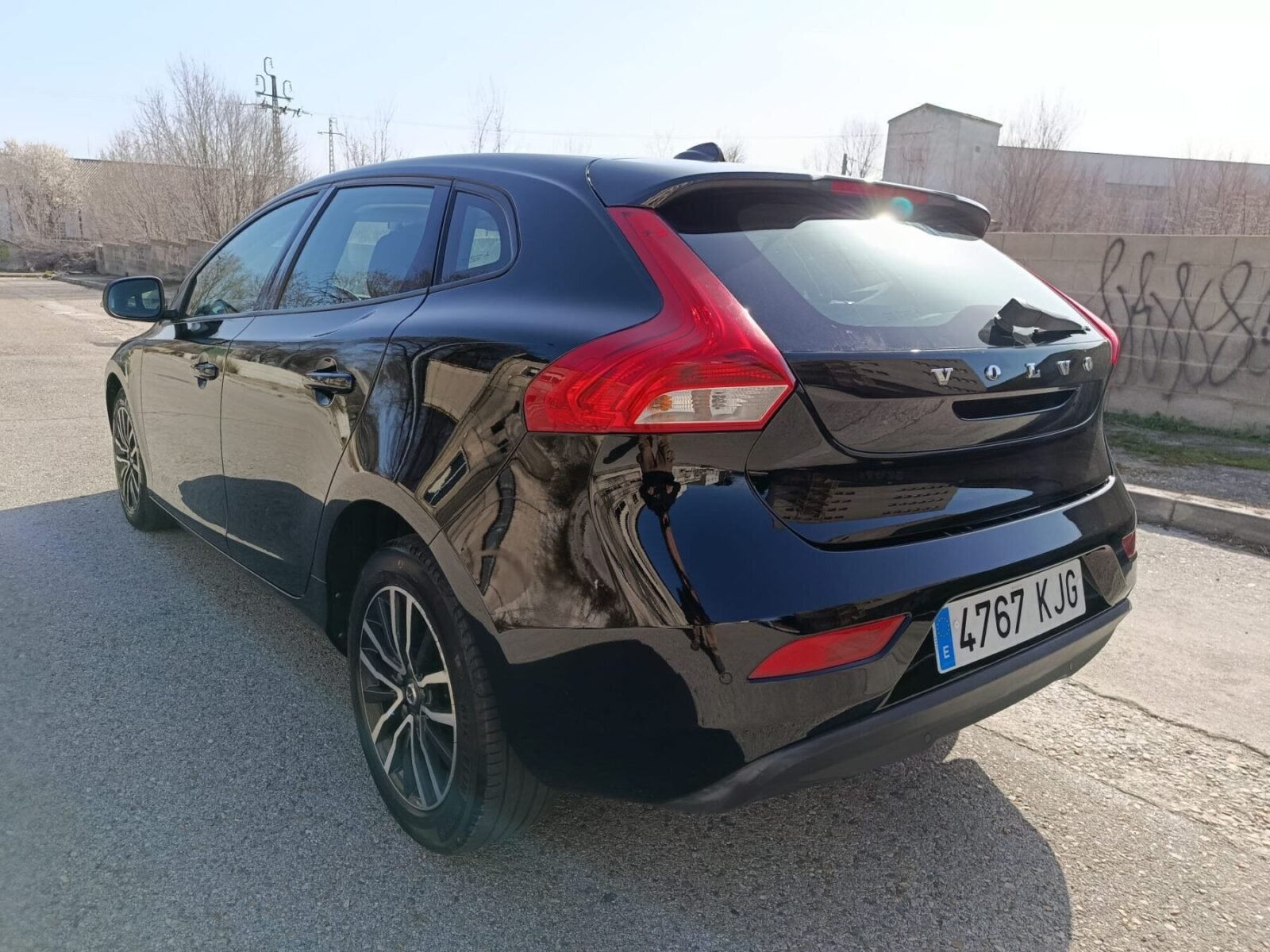 VOLVO V40 2.0 D2