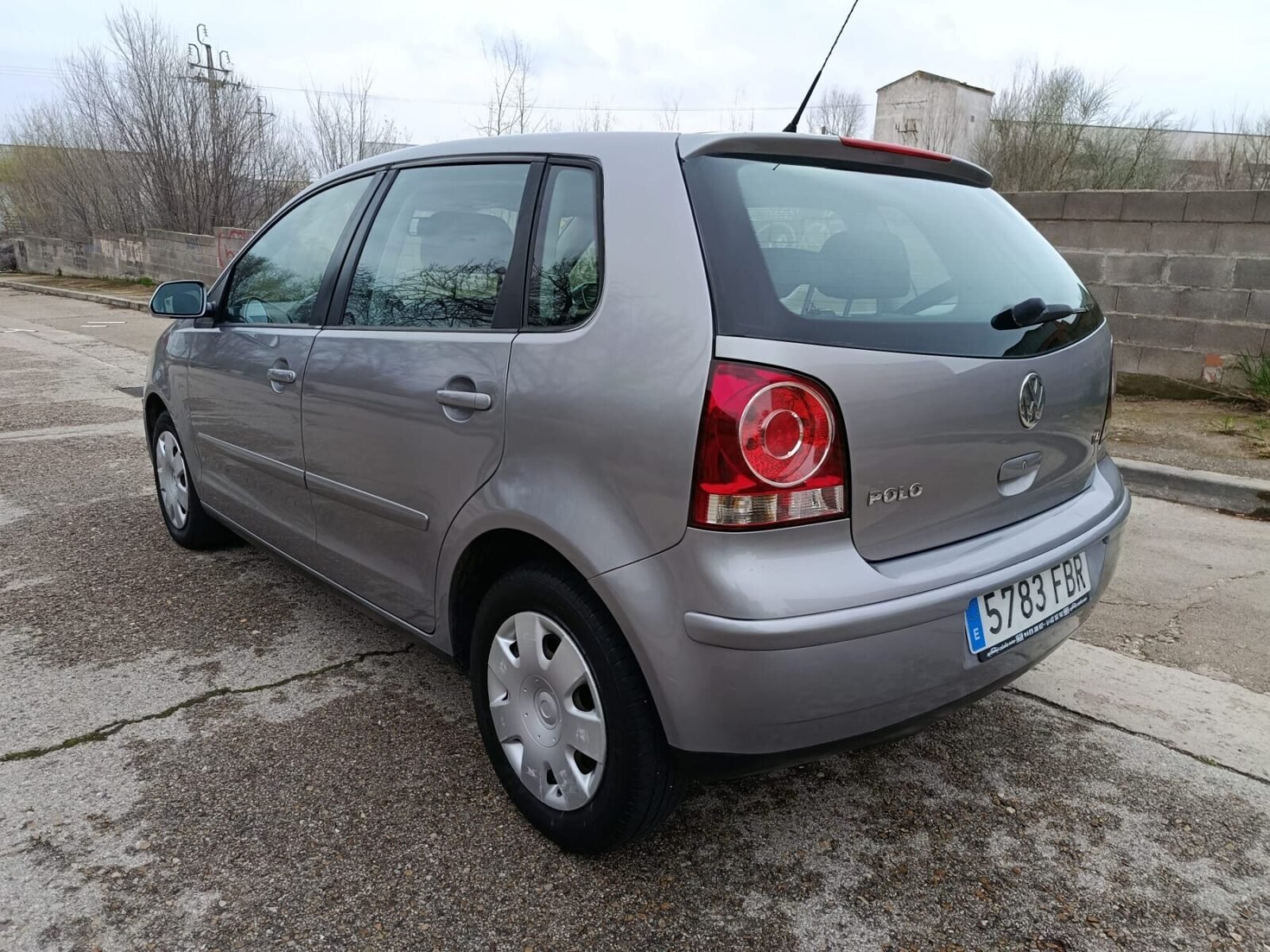 VOLKSWAGEN POLO  1.4 Advance