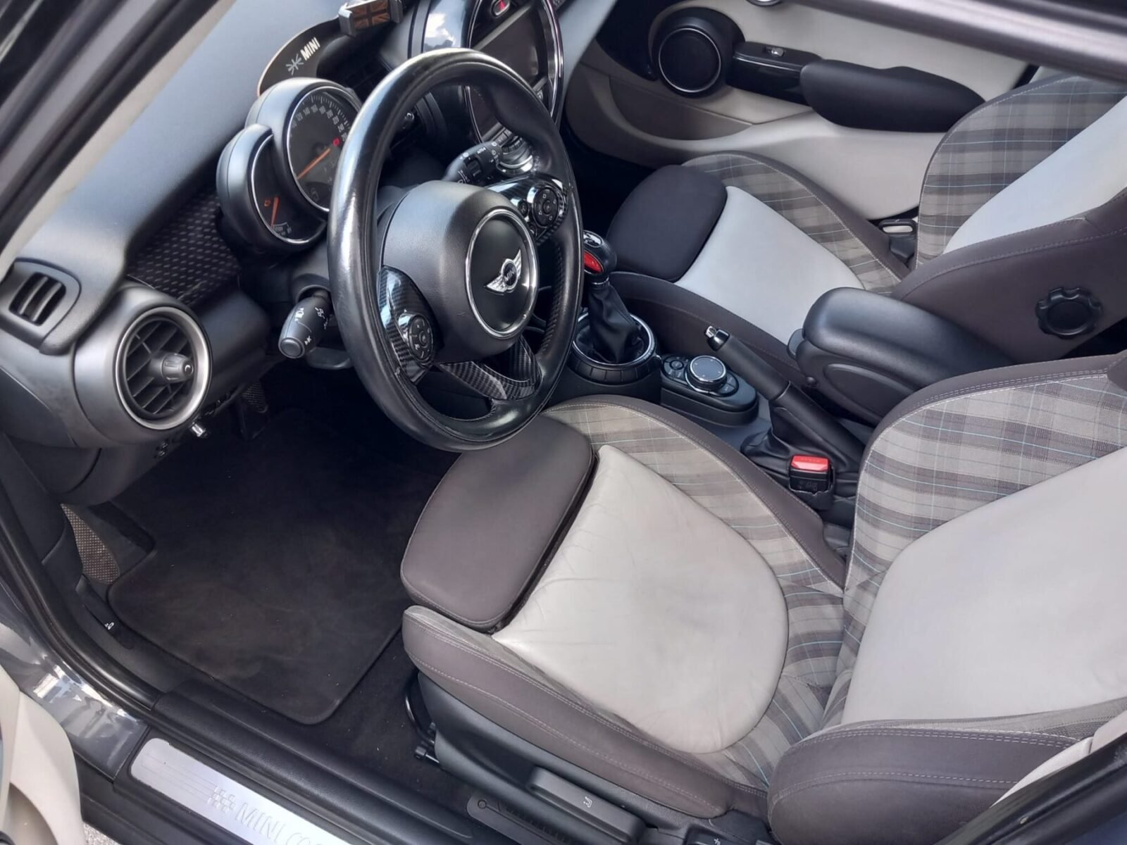 MINI COOPER S 5 PUERTAS