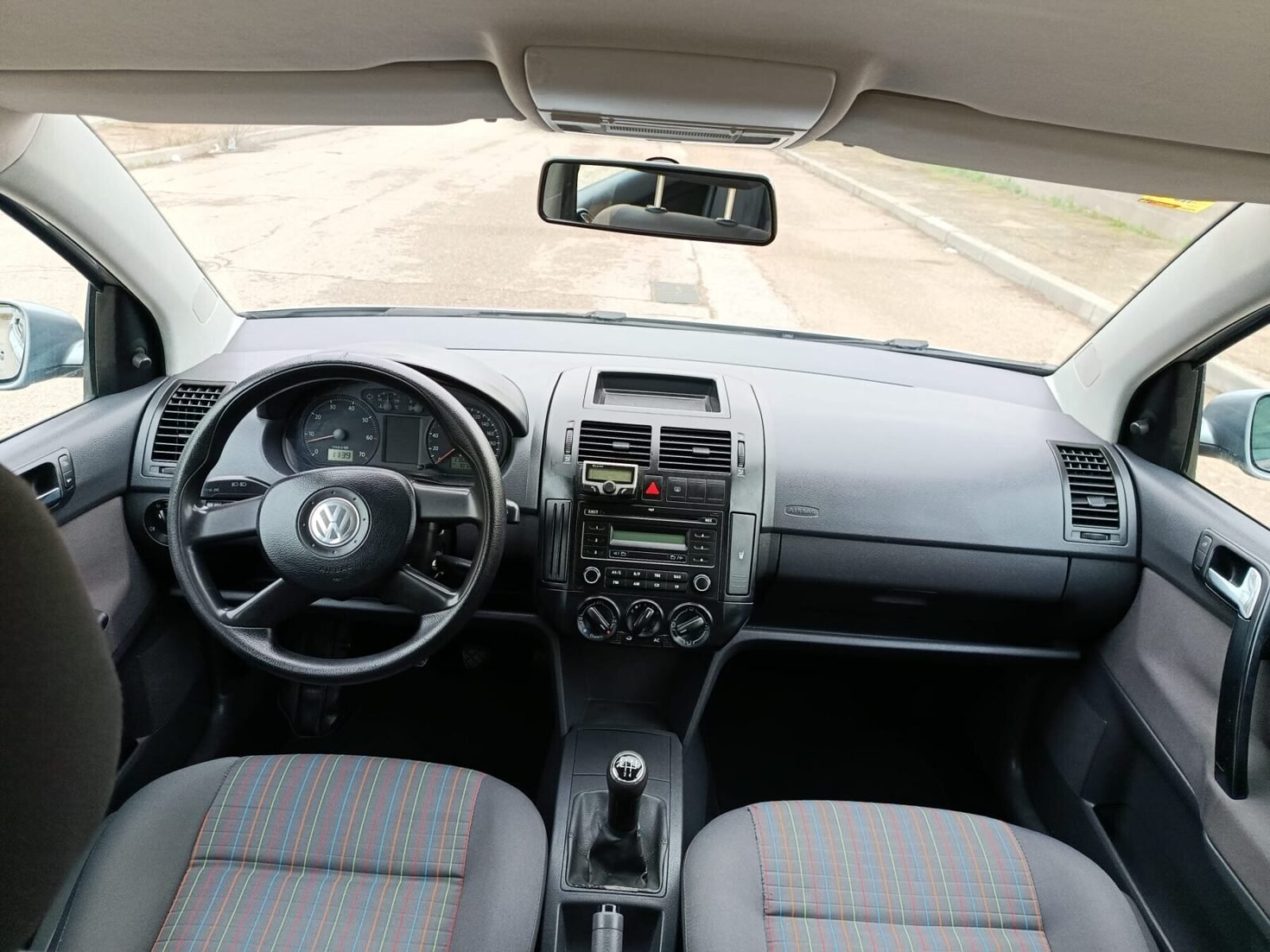 VOLKSWAGEN POLO  1.4 Advance