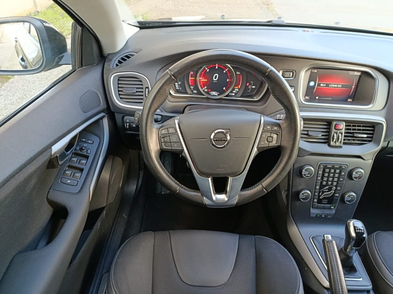 VOLVO V40 2.0 D2