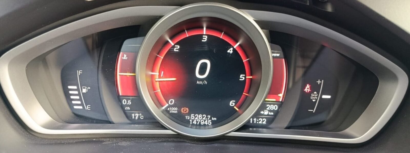 VOLVO V40 2.0 D2