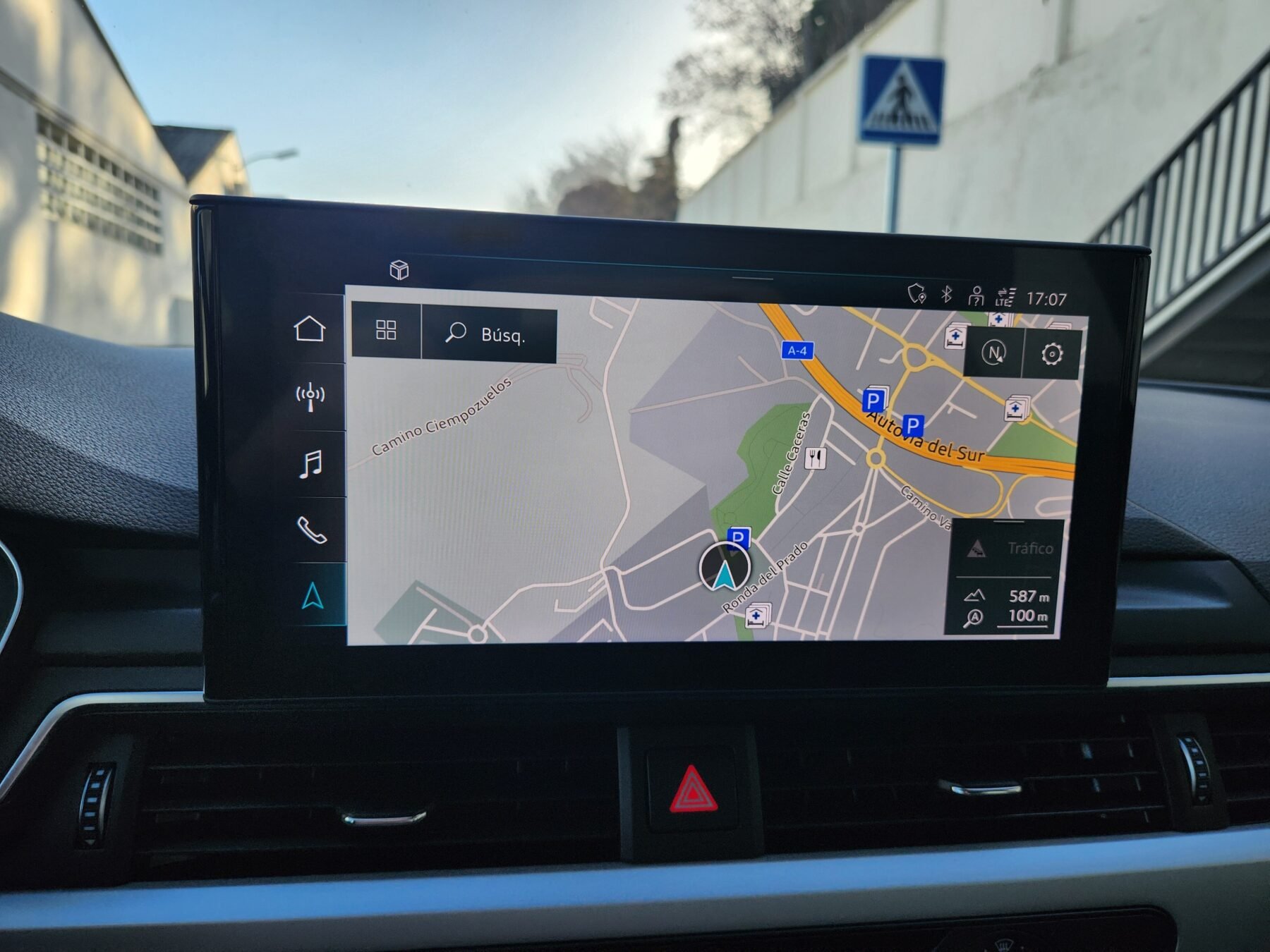 AUDI A4 AVANT 30 TDI S TRONIC