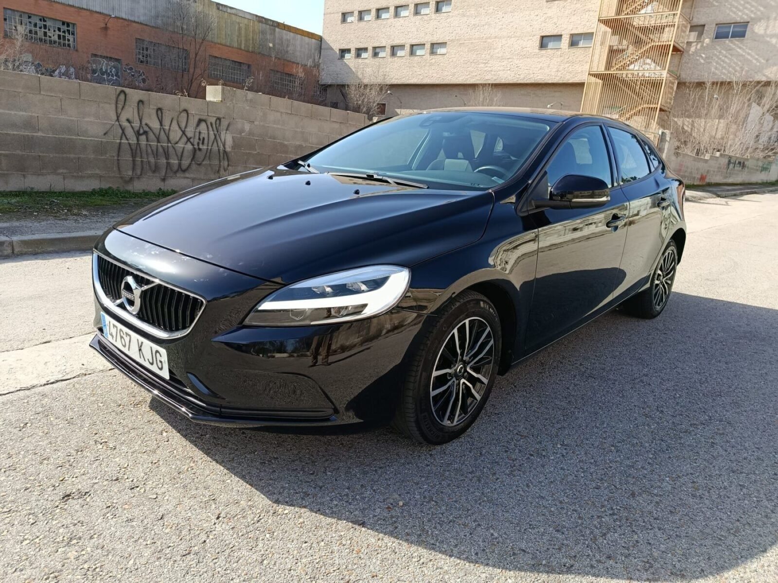 VOLVO V40 2.0 D2