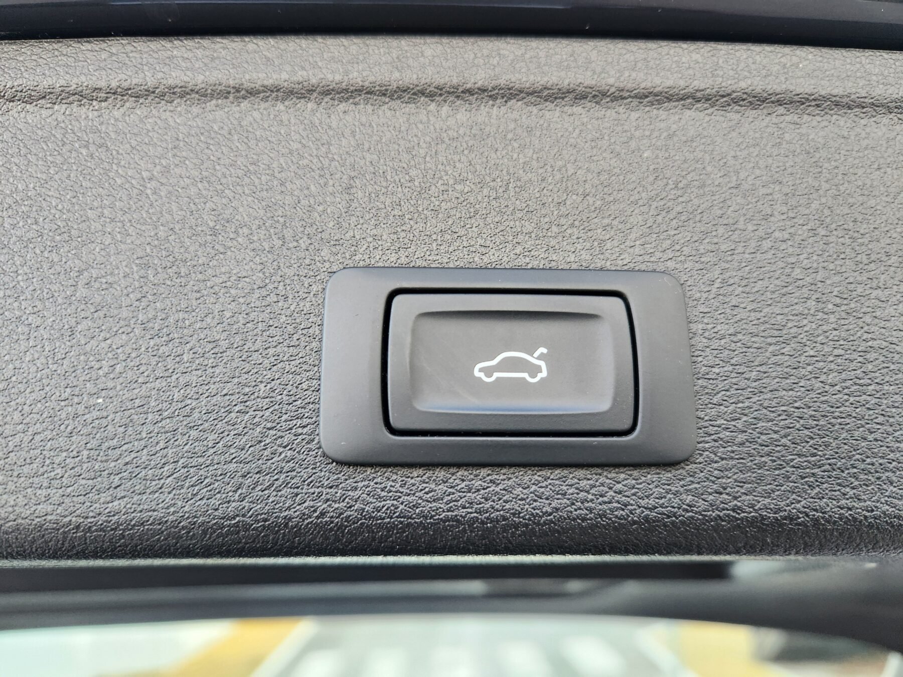 AUDI A4 AVANT 30 TDI S TRONIC