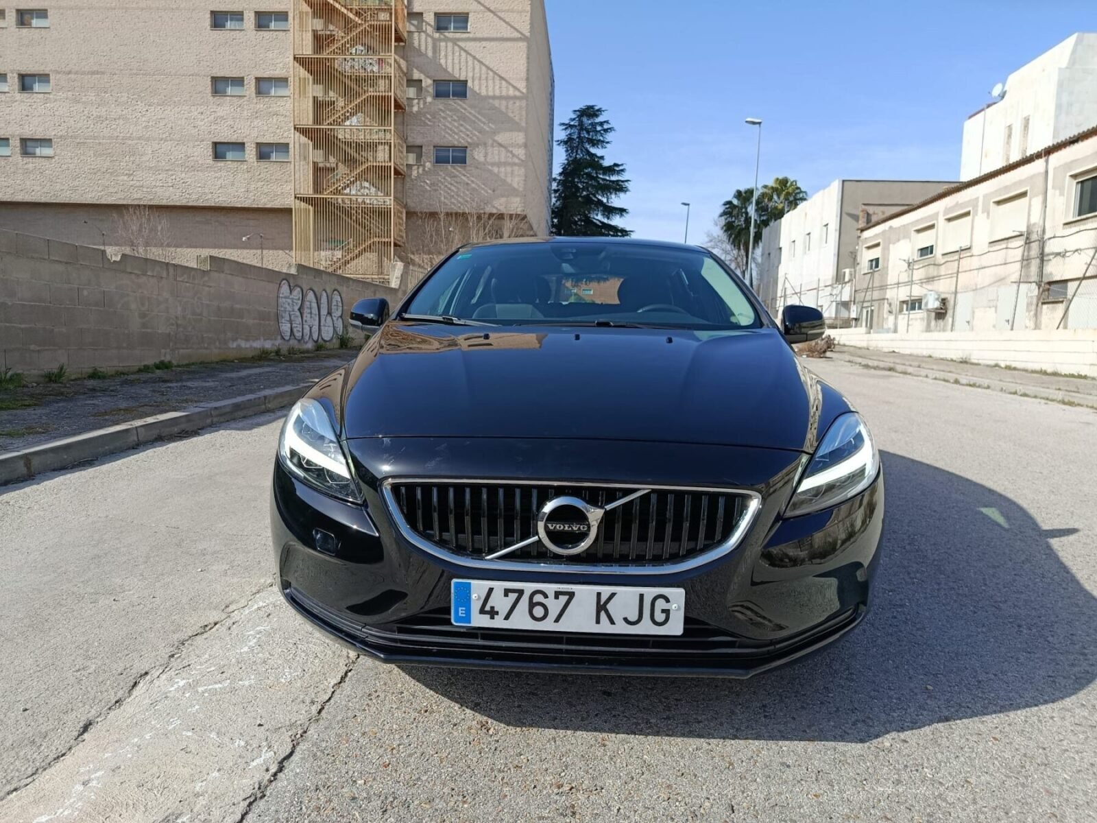 VOLVO V40 2.0 D2