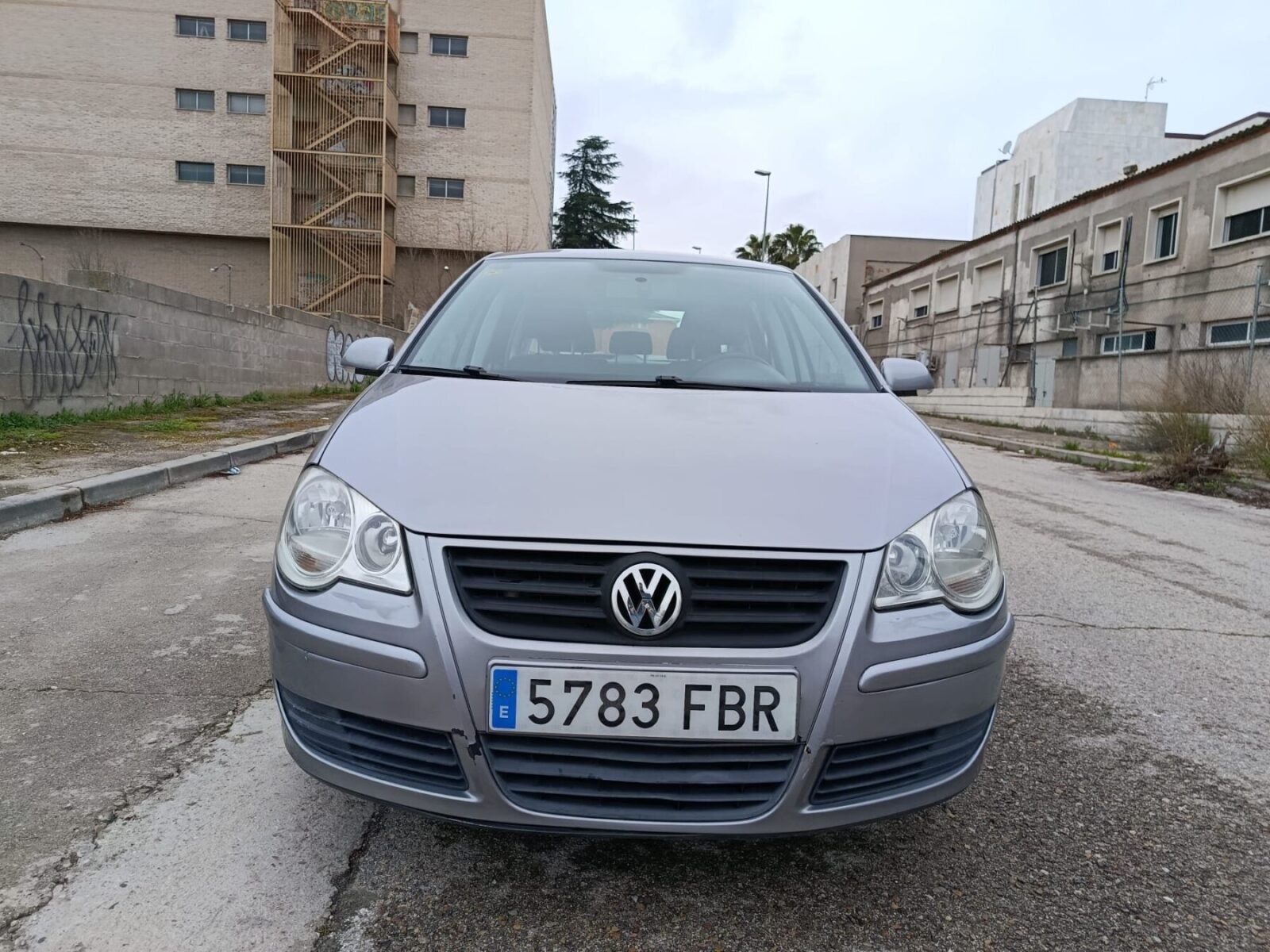 VOLKSWAGEN POLO  1.4 Advance