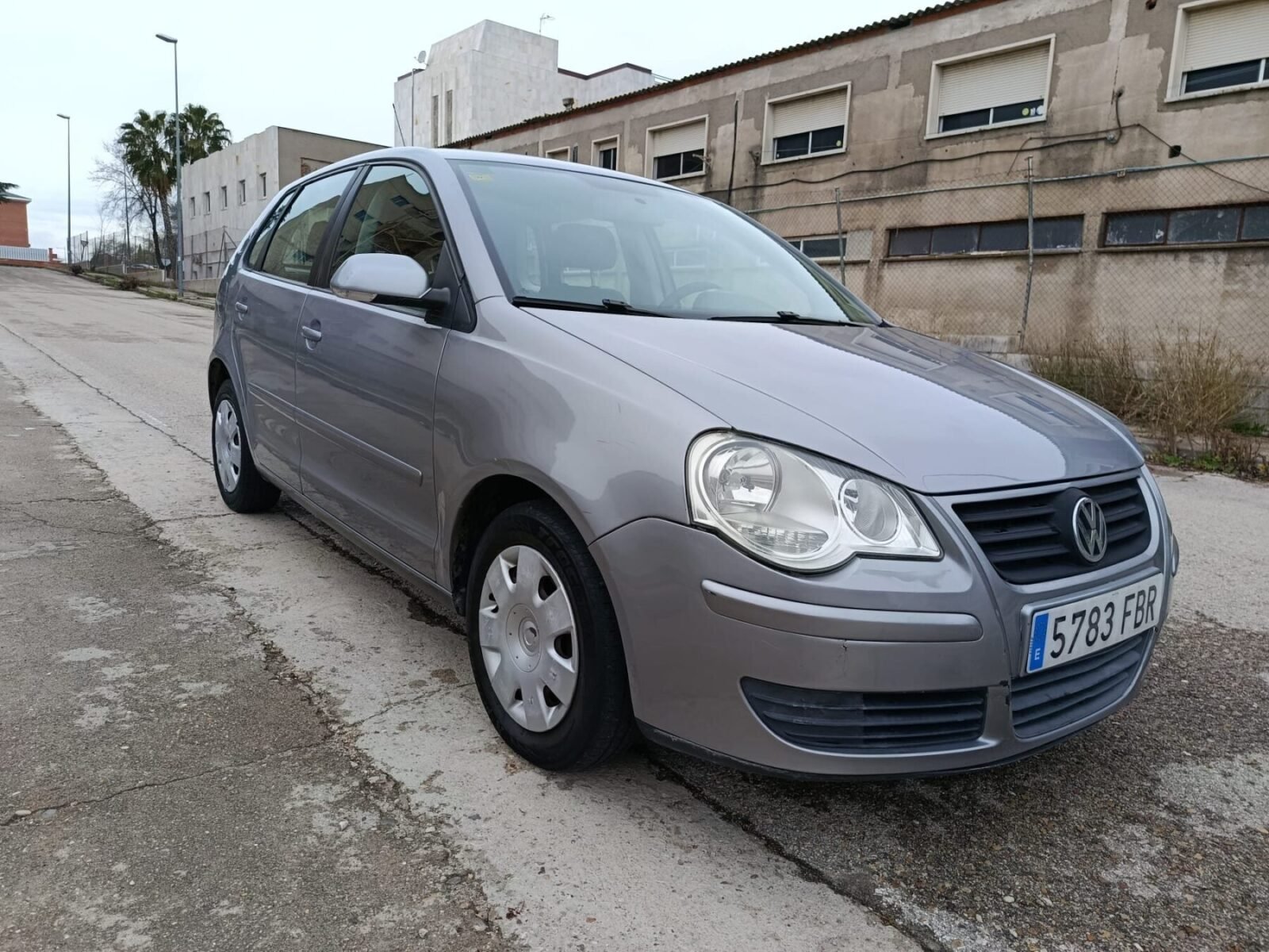VOLKSWAGEN POLO  1.4 Advance