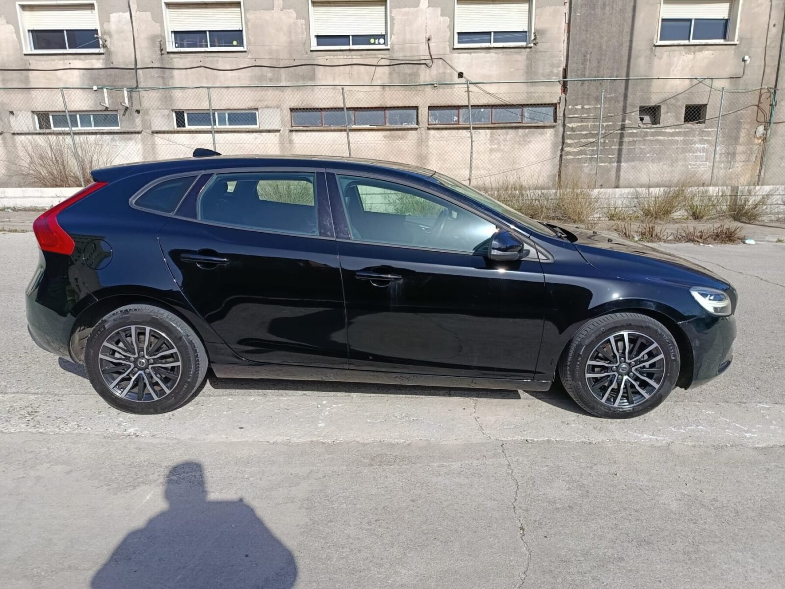 VOLVO V40 2.0 D2