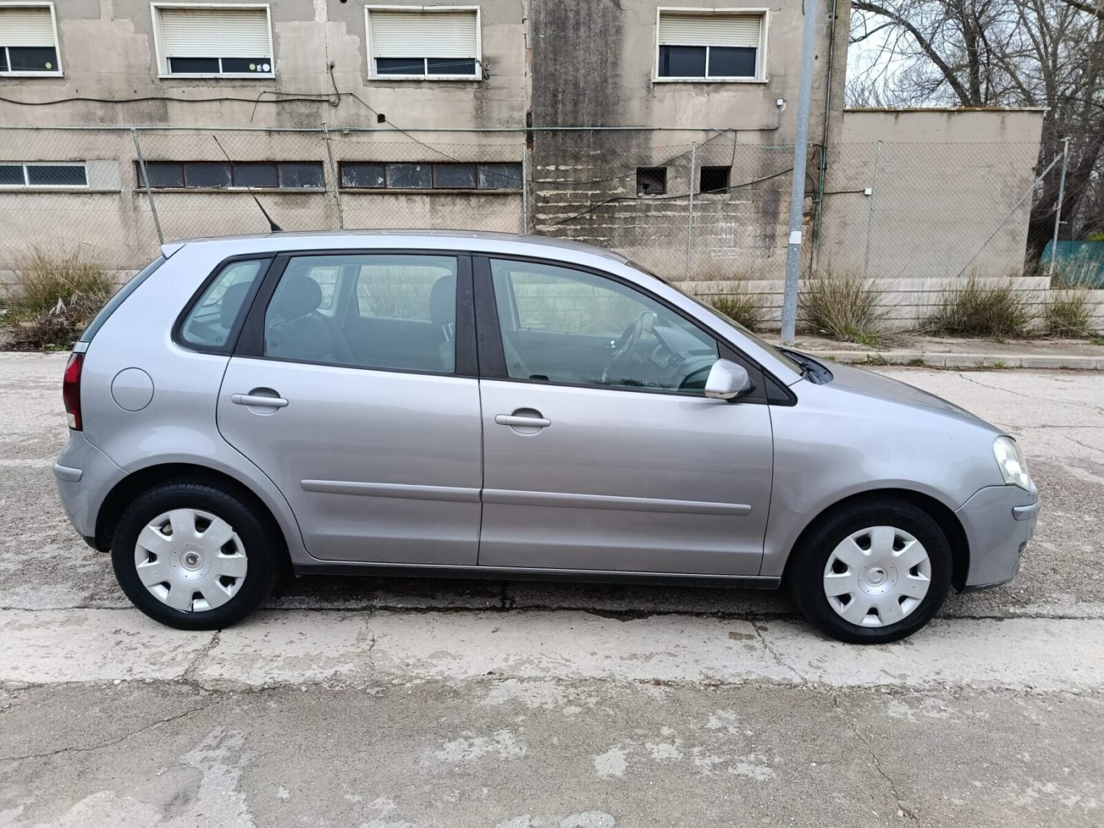 VOLKSWAGEN POLO  1.4 Advance