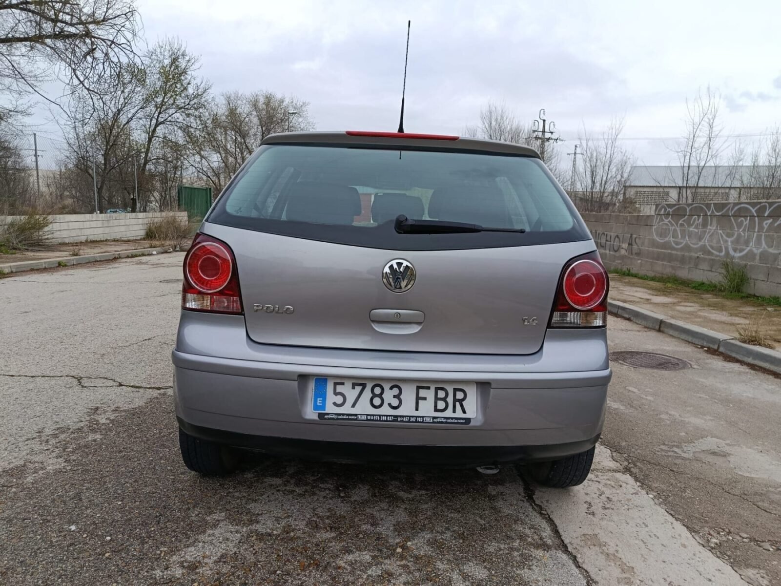 VOLKSWAGEN POLO  1.4 Advance