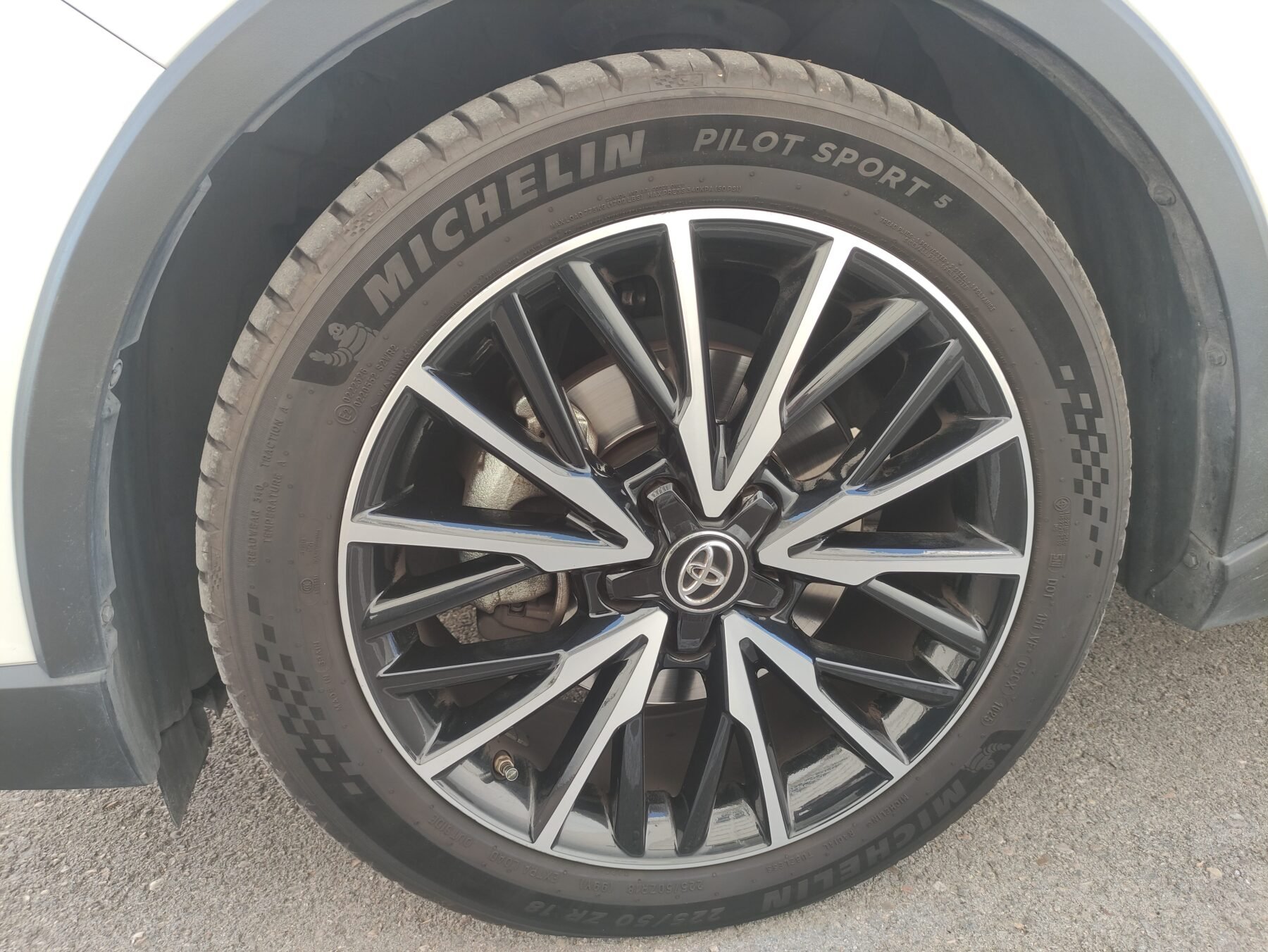 TOYOTA C-HR 1.8 125H Advance