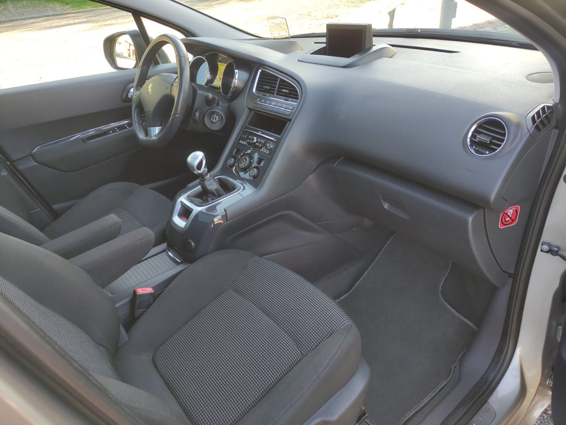 PEUGEOT 5008 Sport pack 