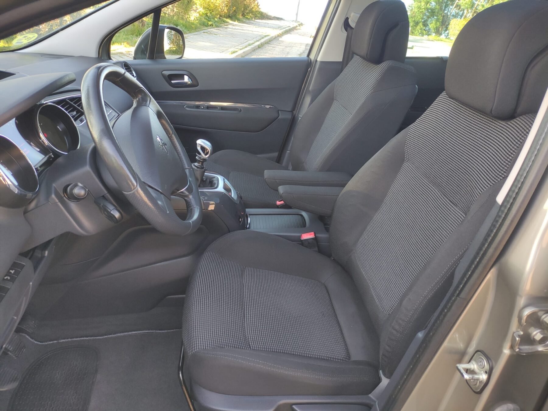 PEUGEOT 5008 Sport pack 