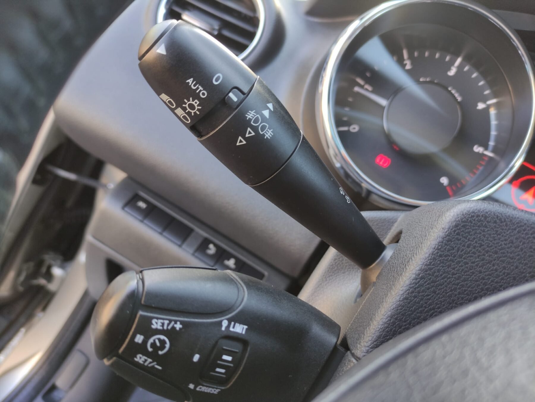 PEUGEOT 5008 Sport pack 