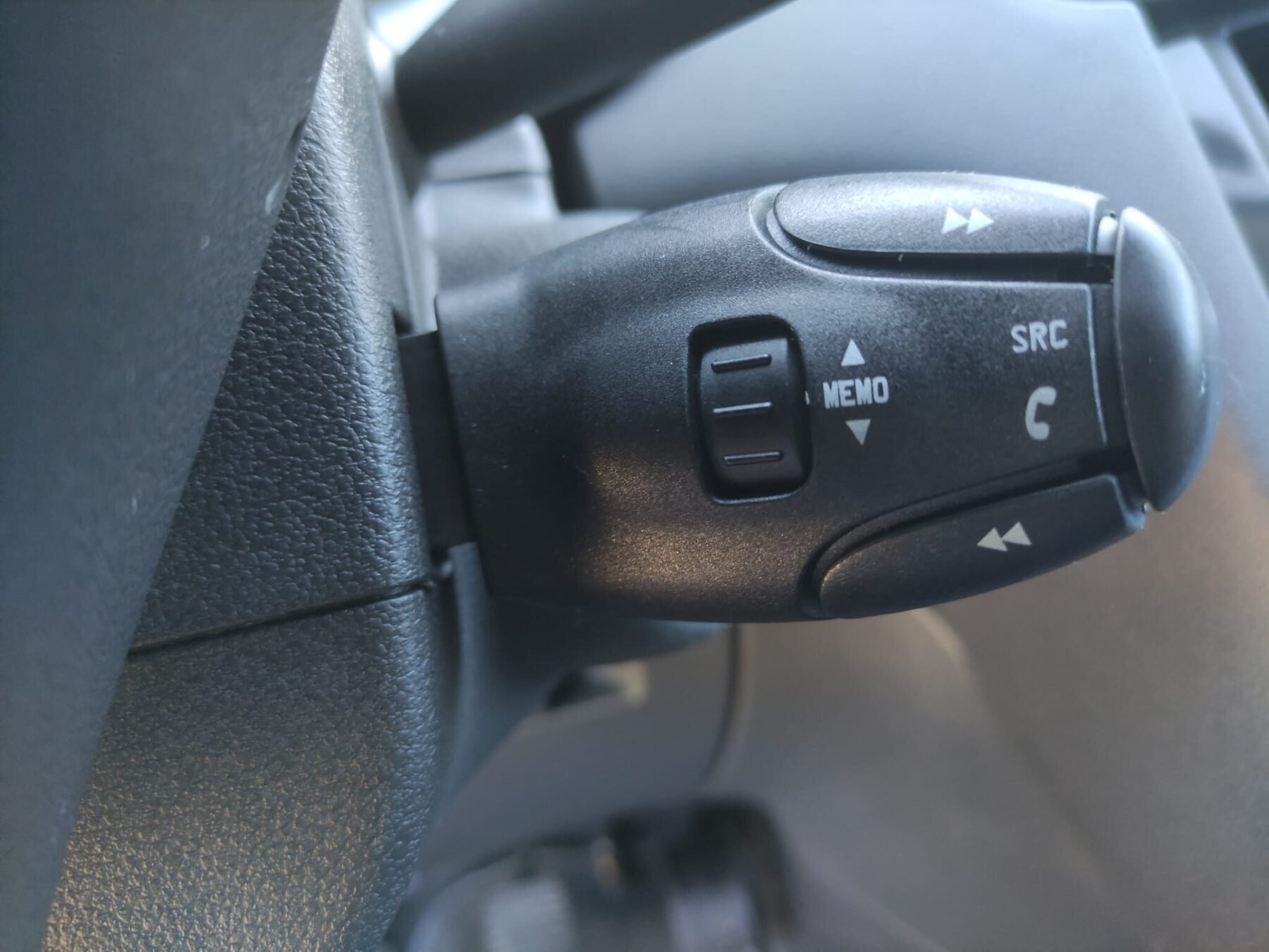 PEUGEOT 5008 Sport pack 